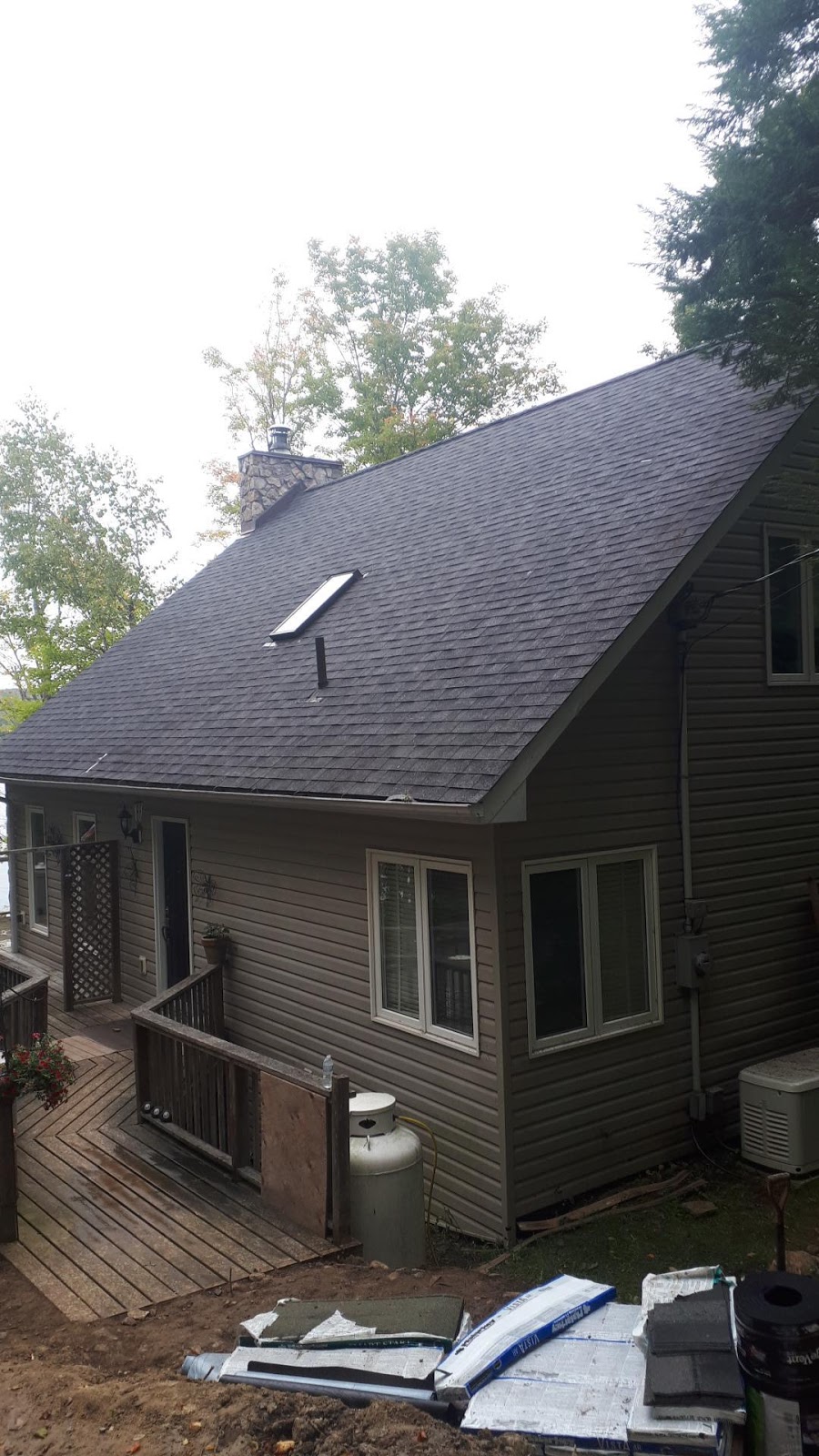 Feeney Roofing INC | 475 Lindsay Rd, Selwyn, ON K9J 0C5, Canada | Phone: (705) 934-3076