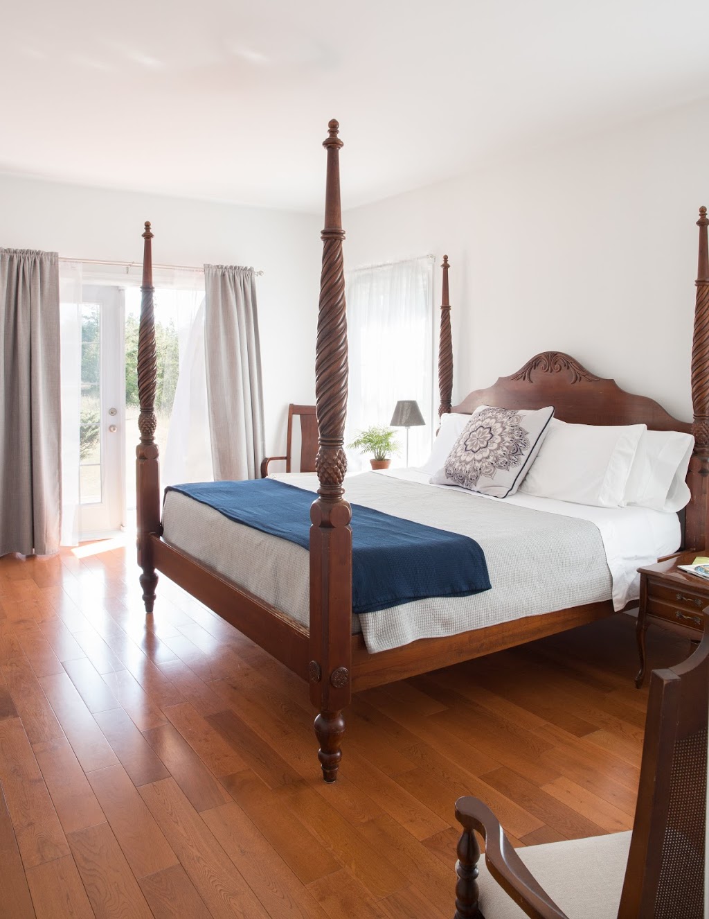 The Edward Bed & Breakfast | 662 County Rd 7, Prince Edward, ON K0K 2T0, Canada | Phone: (613) 661-6389