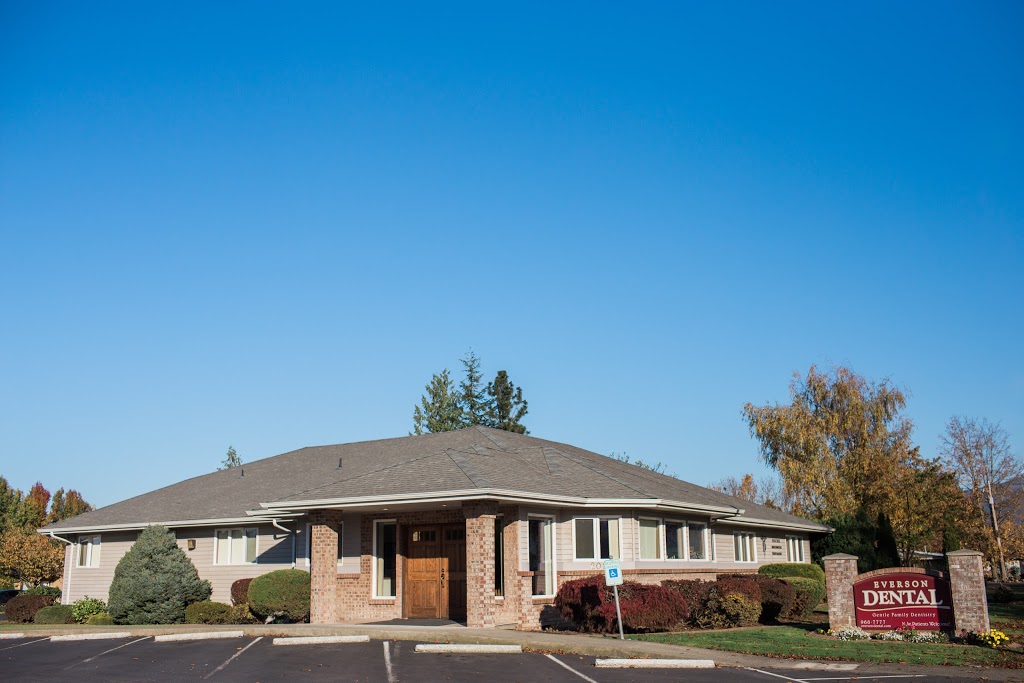 Everson Dental Clinic | 201 E Main St, Everson, WA 98247, USA | Phone: (360) 255-5572