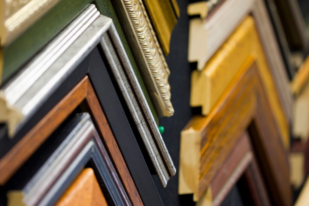 Corby Custom Framing | 26 Carlisle Rd, Freelton, ON L0R 1K0, Canada | Phone: (905) 689-1976