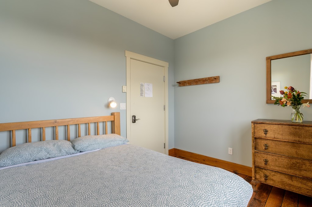 The Riding Fool - Cumberlands Accommodation | 2705 Dunsmuir Ave, Cumberland, BC V0R 1S0, Canada | Phone: (250) 336-8250