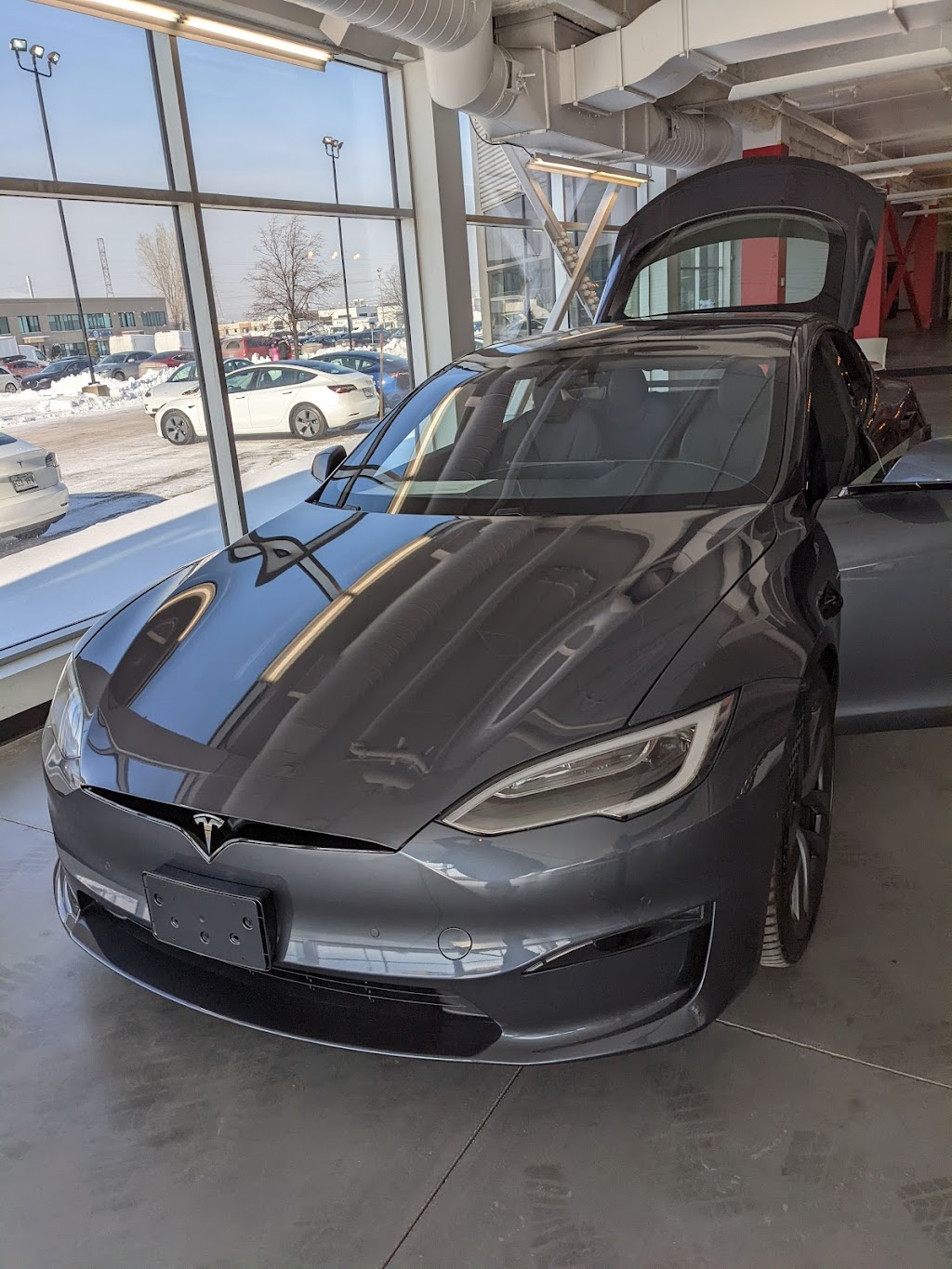 Tesla | 3755 A. des Laurentides, Laval, QC H7L 3H7, Canada | Phone: (450) 634-1794