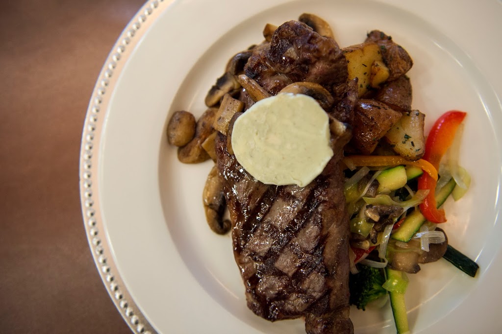 Bistro 19 | 160 Rue du Golf, Gatineau, QC J9J 0R1, Canada | Phone: (819) 557-4411