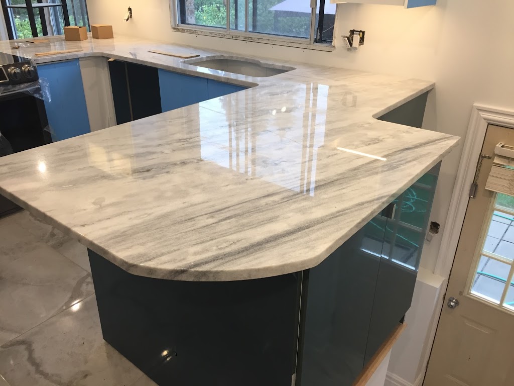 Quebec Kitchens | 320 Rue Ness, Saint-Laurent, QC H4T 0A9, Canada | Phone: (514) 335-9871