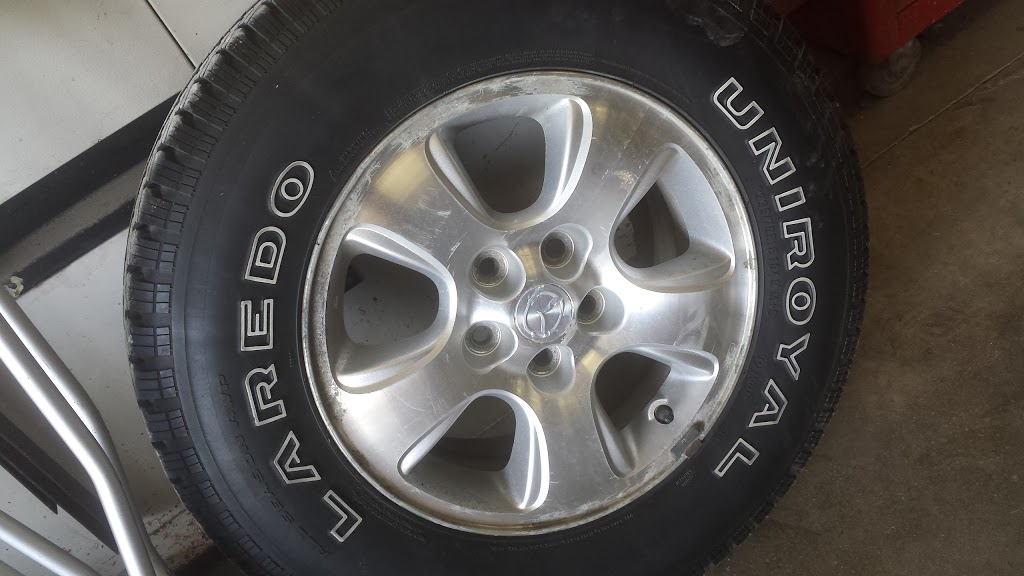 Link Auto Works | 1549 Charleswood Rd, Winnipeg, MB R3S 1C2, Canada | Phone: (204) 895-0118
