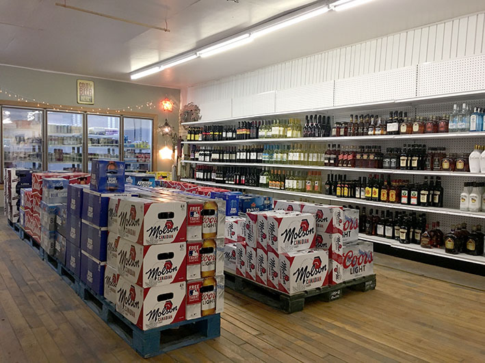 Williamsford General Store & LCBO | 316087 6 Hwy, Williamsford, ON N0H 2V0, Canada | Phone: (519) 794-2626