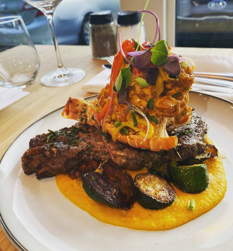 East Coast Conch Restaurant & Bar | 771 Bedford Hwy Unit 5, Bedford, NS B4A 1A1, Canada | Phone: (902) 835-8681