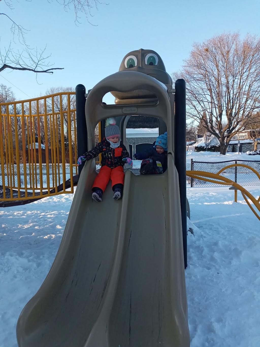 Parc Ross | 1290 Av. Ernest-Lavigne, Québec, QC G1T 2K6, Canada | Phone: (418) 684-2128