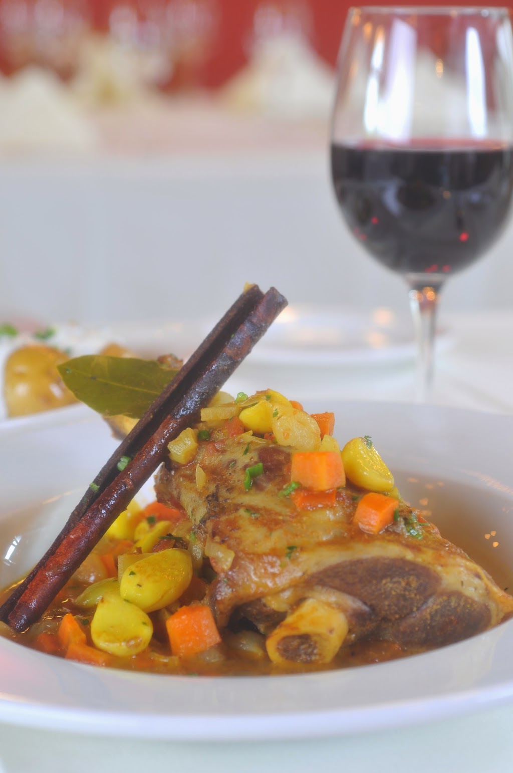 Bacchus Bistro | 1064 216 St, Langley City, BC V2Z 1R3, Canada | Phone: (604) 530-9694