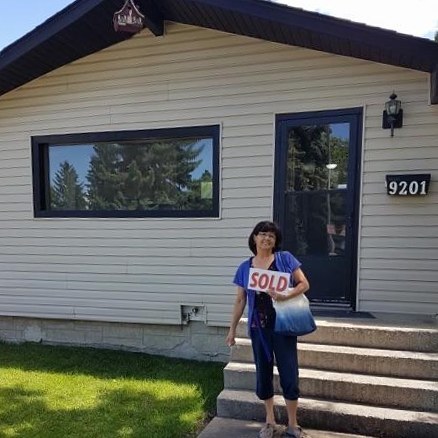 Eddie Castillo Real Estate | 312 Saddleback Rd NW, Edmonton, AB T6J 4R7, Canada | Phone: (587) 987-8560