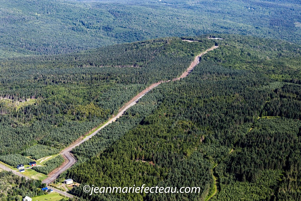 Parc éolien Mont Sainte-Marguerite S.E.C. | 226 Rue de lÉglise, Saint-Séverin, QC G0N 1V0, Canada | Phone: (418) 426-3838