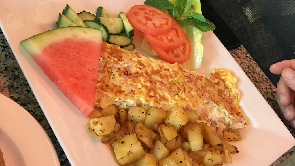 Donnas Express | 322 Churchill Ave N, Ottawa, ON K1Z 5B9, Canada | Phone: (613) 722-9998