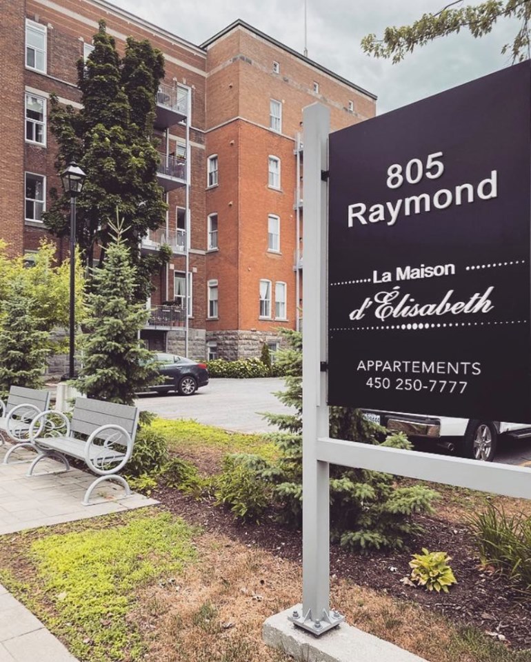 La Maison dÉlisabeth | 805 Av. Raymond, Saint-Hyacinthe, QC J2S 0K7, Canada | Phone: (450) 250-7777