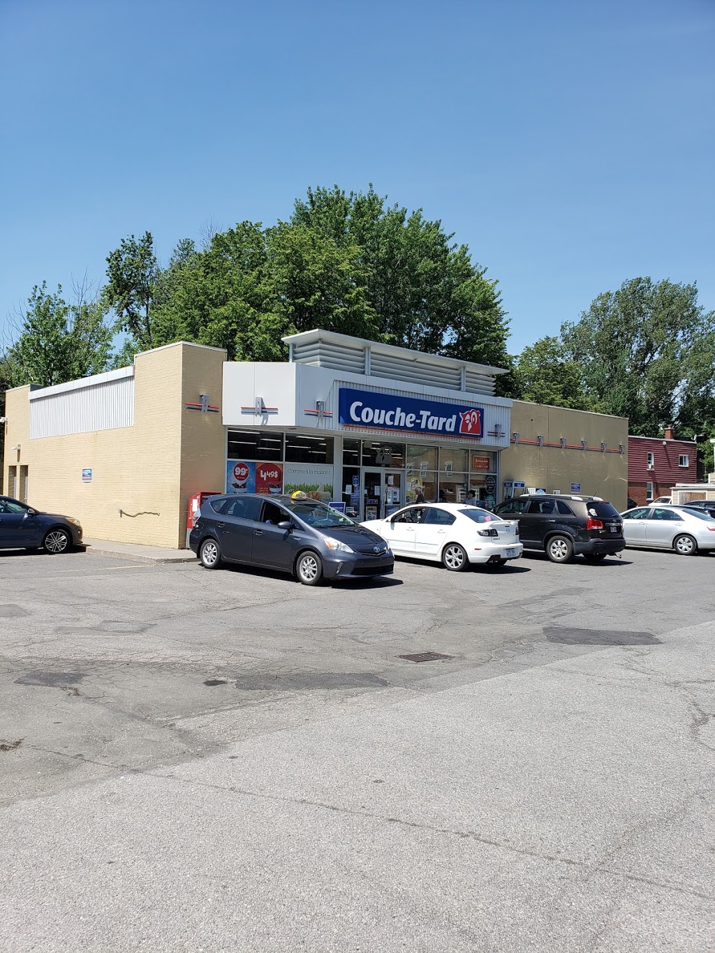 Couche-Tard | 1805 1re Ave, Québec, QC G1L 2B2, Canada | Phone: (418) 525-6744