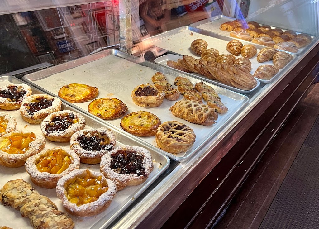 La Mie Matinale | 1654 Rue Sainte-Catherine E, Montréal, QC H2L 2J4, Canada | Phone: (514) 529-5656