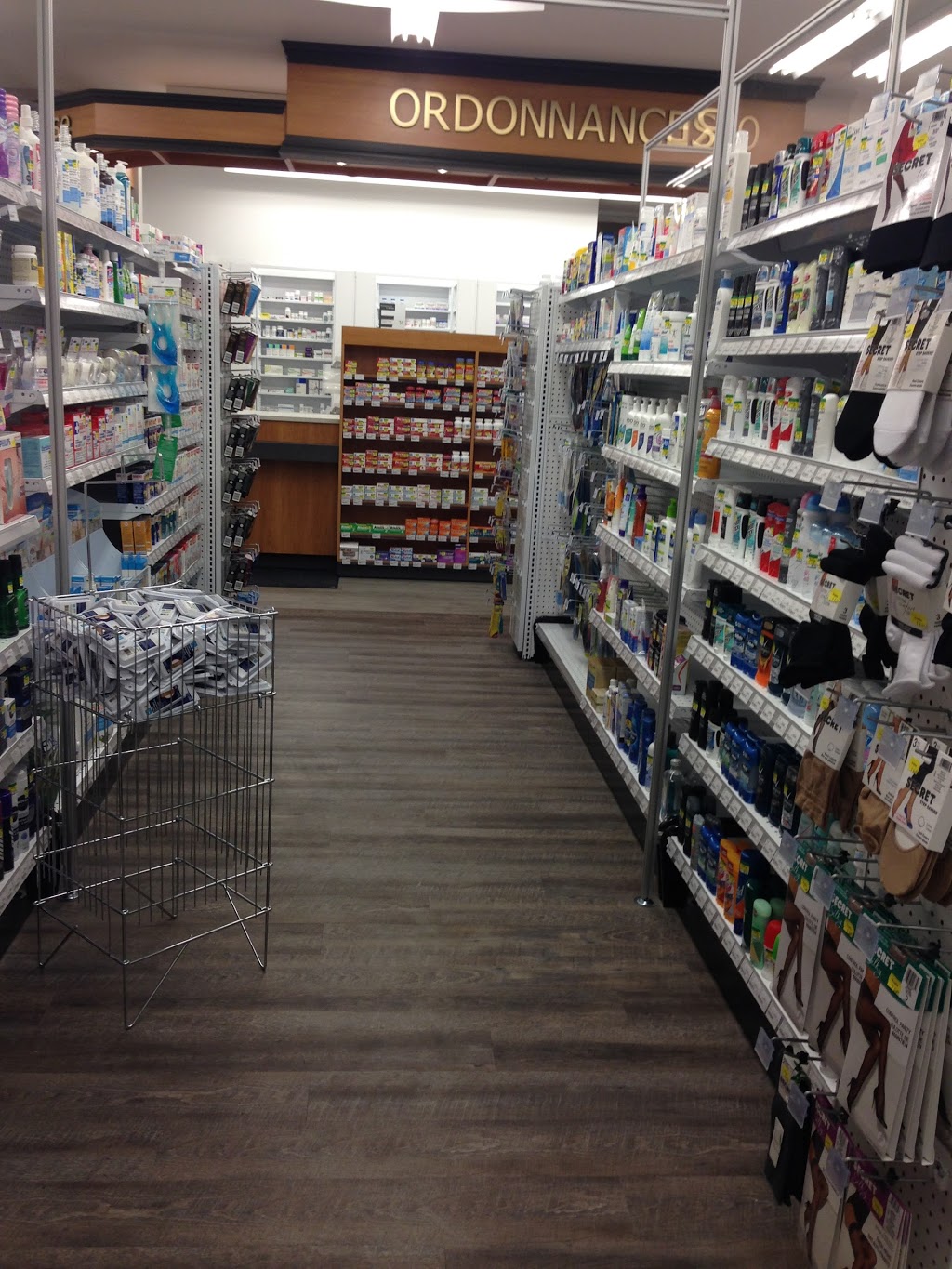 Proxim pharmacie affiliée - Yassine Amnay | 10 Rue Saint Joseph, Mont-Saint-Grégoire, QC J0J 1K0, Canada | Phone: (450) 376-9997