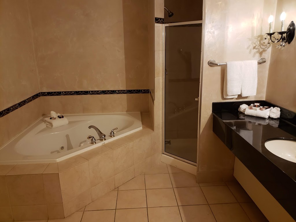 Eganridge Resort, Golf Club & Spa | 26 Country Club Dr, Fenelon Falls, ON K0M 1N0, Canada | Phone: (705) 738-5111