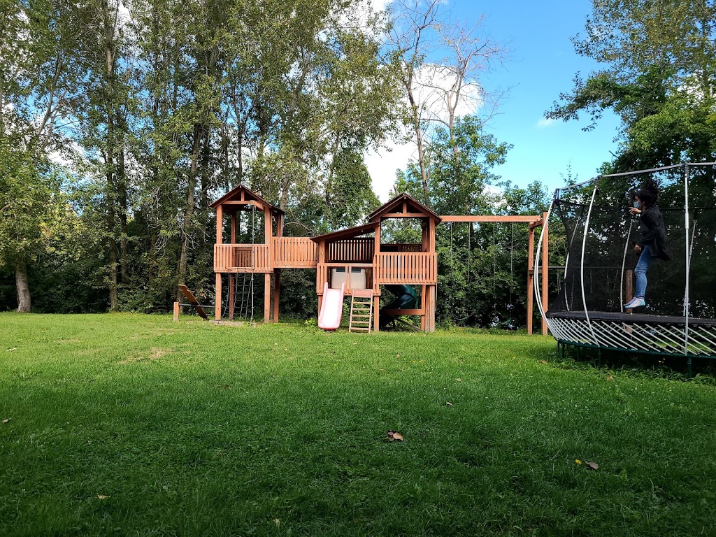Christel Lake Lavender | 1381 Scugog Line 12, Greenbank, ON L0C 1B0, Canada | Phone: (905) 985-9060