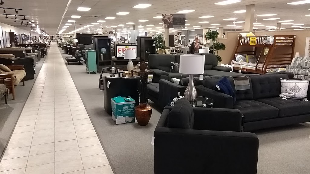 Leons Furniture | 803 Niagara St, Welland, ON L3C 1M4, Canada | Phone: (905) 735-2880