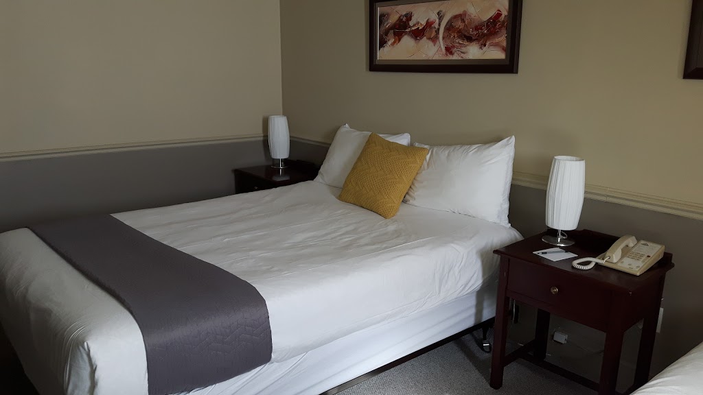 Hôtel Cap-aux-Pierres | 444 Chemin de la Baleine, La Baleine, QC G0A 2A0, Canada | Phone: (888) 554-6003