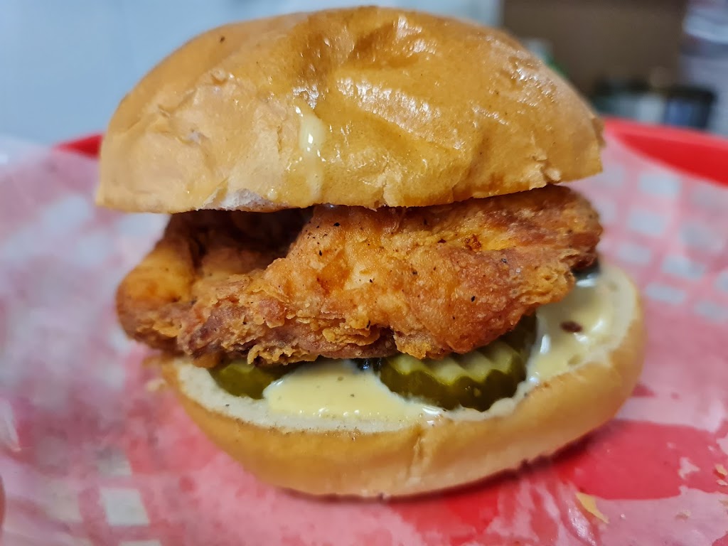 Turbo Chicken | 6443 Quinpool Rd, Halifax, NS B3L 1B1, Canada | Phone: (902) 463-0056