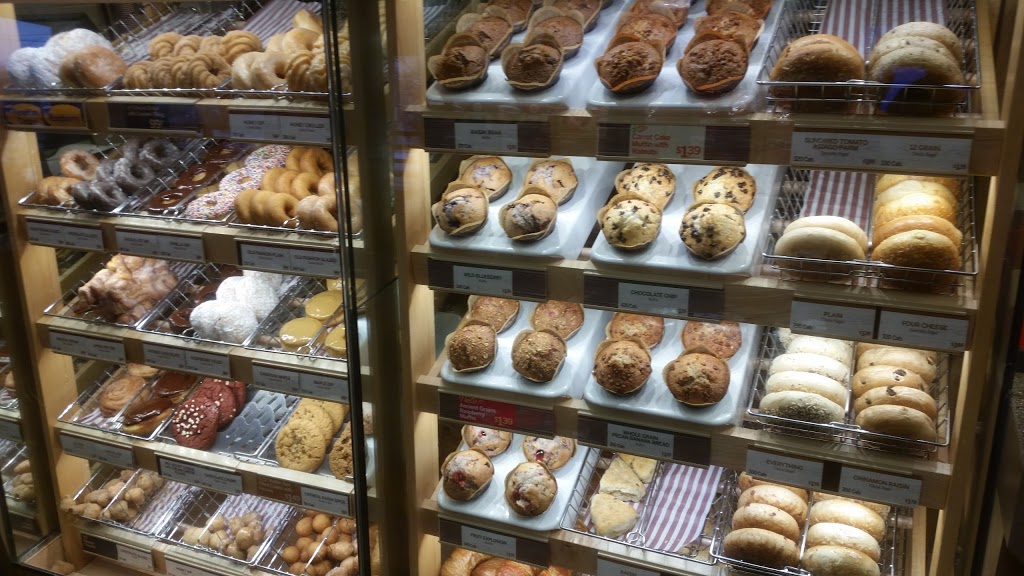 Tim Hortons | 2390 Walker Rd, Windsor, ON N8W 3P6, Canada | Phone: (519) 255-7656