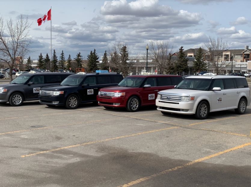 Rocky Mountain Shuttle | 60 Glendale Way, Cochrane, AB T4C 1H9, Canada | Phone: (403) 829-2667