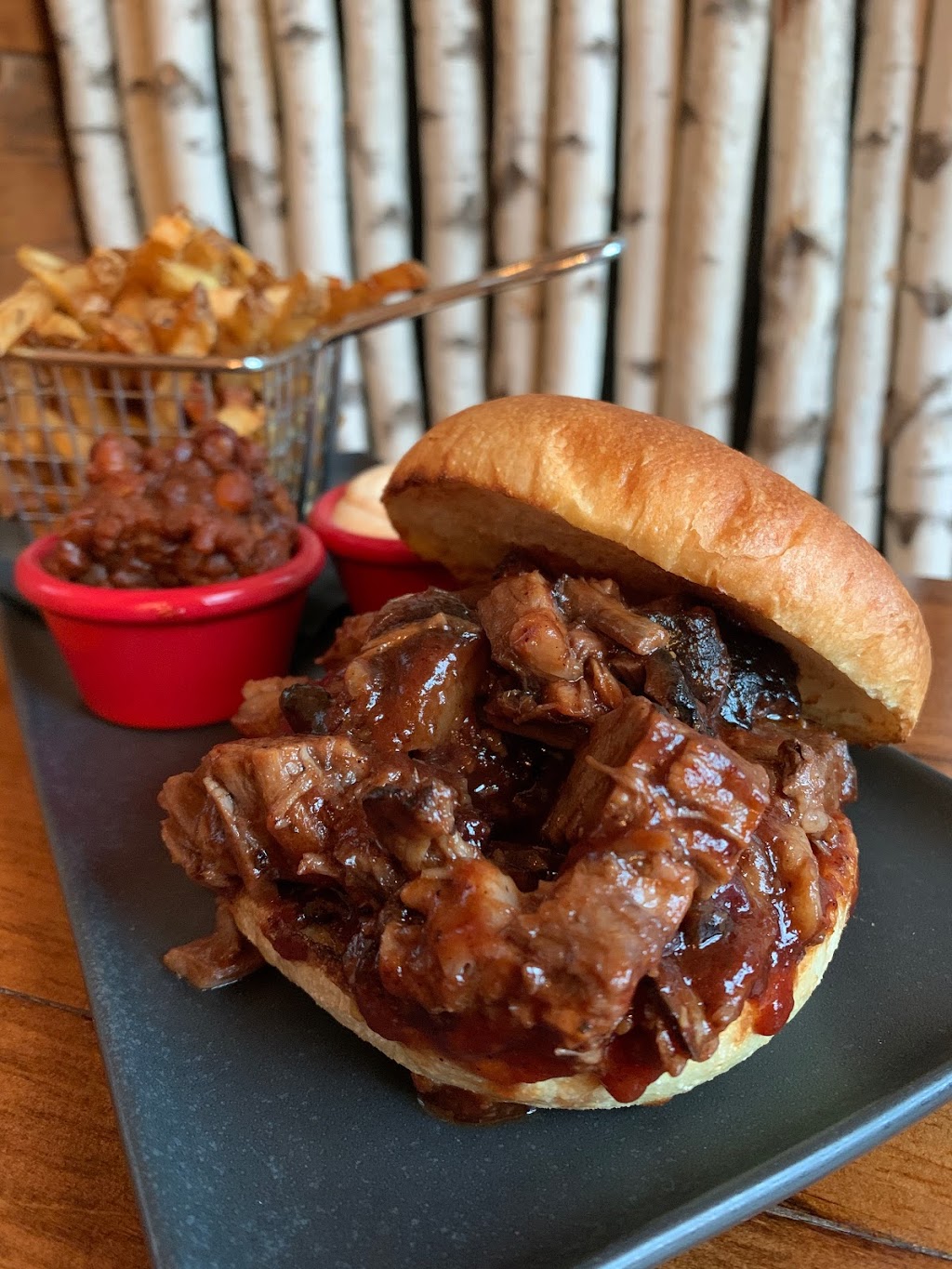 Peddlers Creek BBQ | 141 Hampton Rd, Rothesay, NB E2E 2N6, Canada | Phone: (506) 216-2611