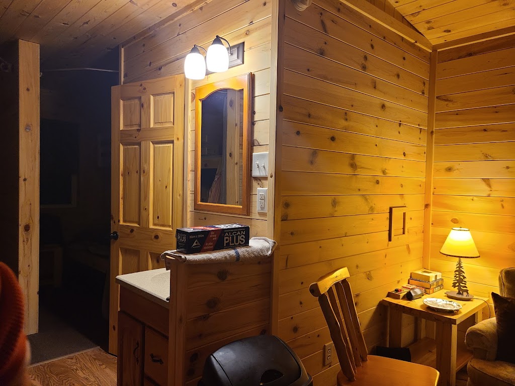 Wallace Lake Lodge & Outposts | Lot A Block 1, Wallace Lake, MB R0E 0J0, Canada | Phone: (204) 266-1858