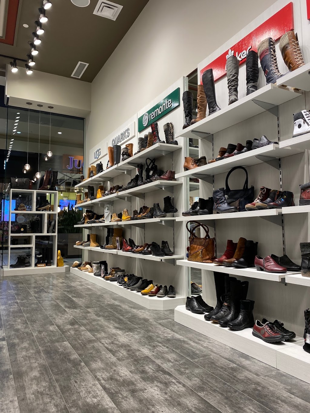 QUARKS | 4900 Molly Banister Dr Unit 223, Red Deer, AB T4R 1N9, Canada | Phone: (403) 347-0797