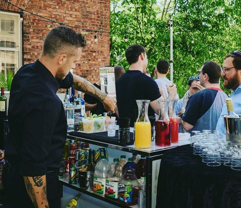 Jabs Bar | 2670 Rue Sabourin, Saint-Laurent, QC H4S 1M2, Canada | Phone: (514) 856-3003