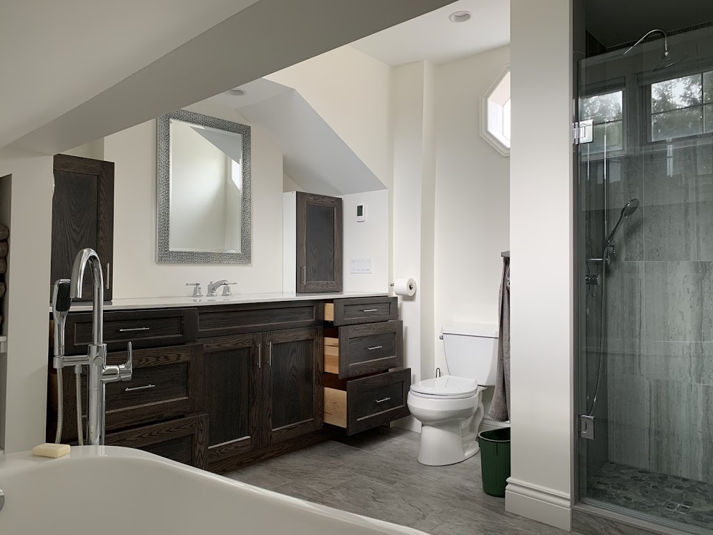 The Doctors House Vacation Rental | 354 Wellington Main St, Bloomfield, ON K0K 1G0, Canada | Phone: (613) 967-9303