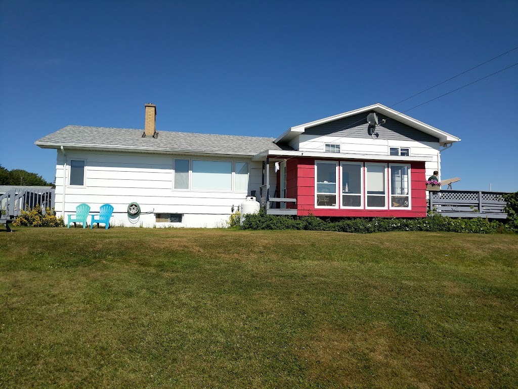 Gillies by the Sea B&B | 507 Marble Hill Rd, Port Hood, NS B0E 2W0, Canada | Phone: (902) 787-3247
