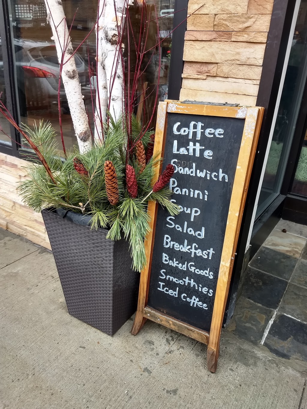 Cafe Hesed | 247 Main St S, Newmarket, ON L3Y 3Z4, Canada | Phone: (905) 830-1945