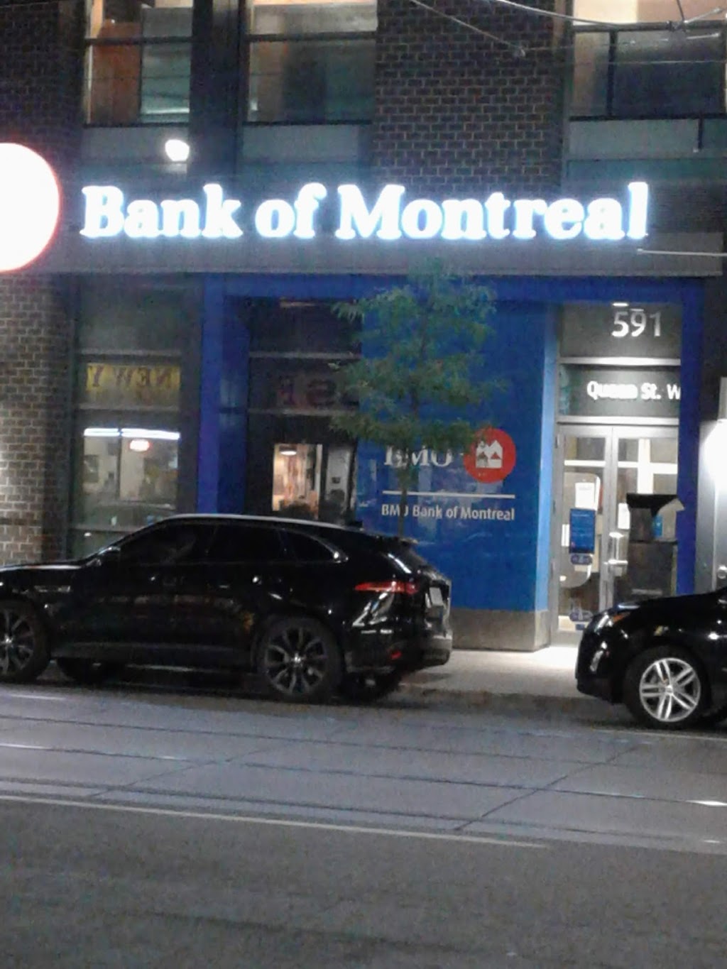 BMO Bank of Montreal | 591 Queen St W, Toronto, ON M5V 2B7, Canada | Phone: (416) 703-3812