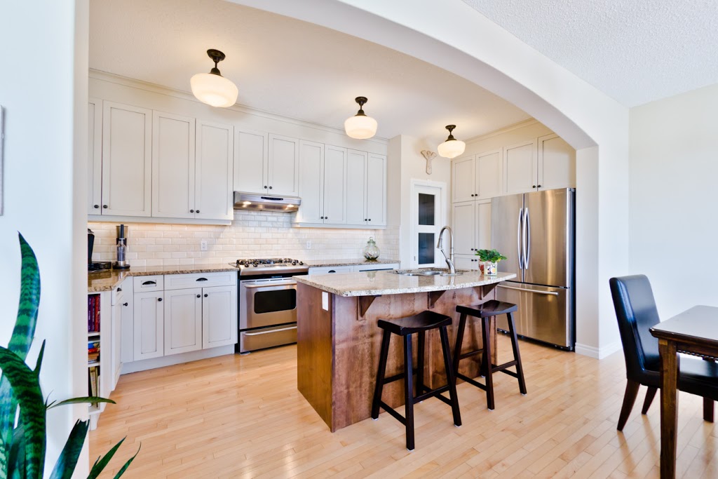 One Percent Realty Calgary - Christine Peterson Realtor | 2411 Erlton Rd SW #508, Calgary, AB T2S 3B9, Canada | Phone: (403) 462-4422