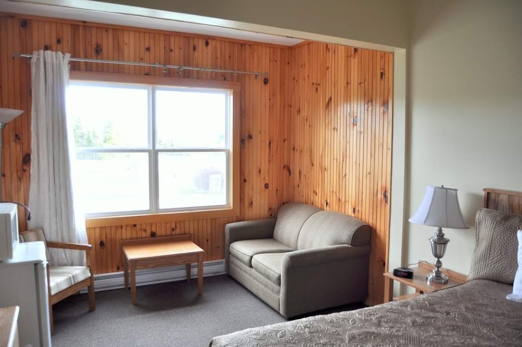 Bay Vista Motel | 9517 Cavendish Rd, Breadalbane, PE C0A 1E0, Canada | Phone: (902) 963-2225