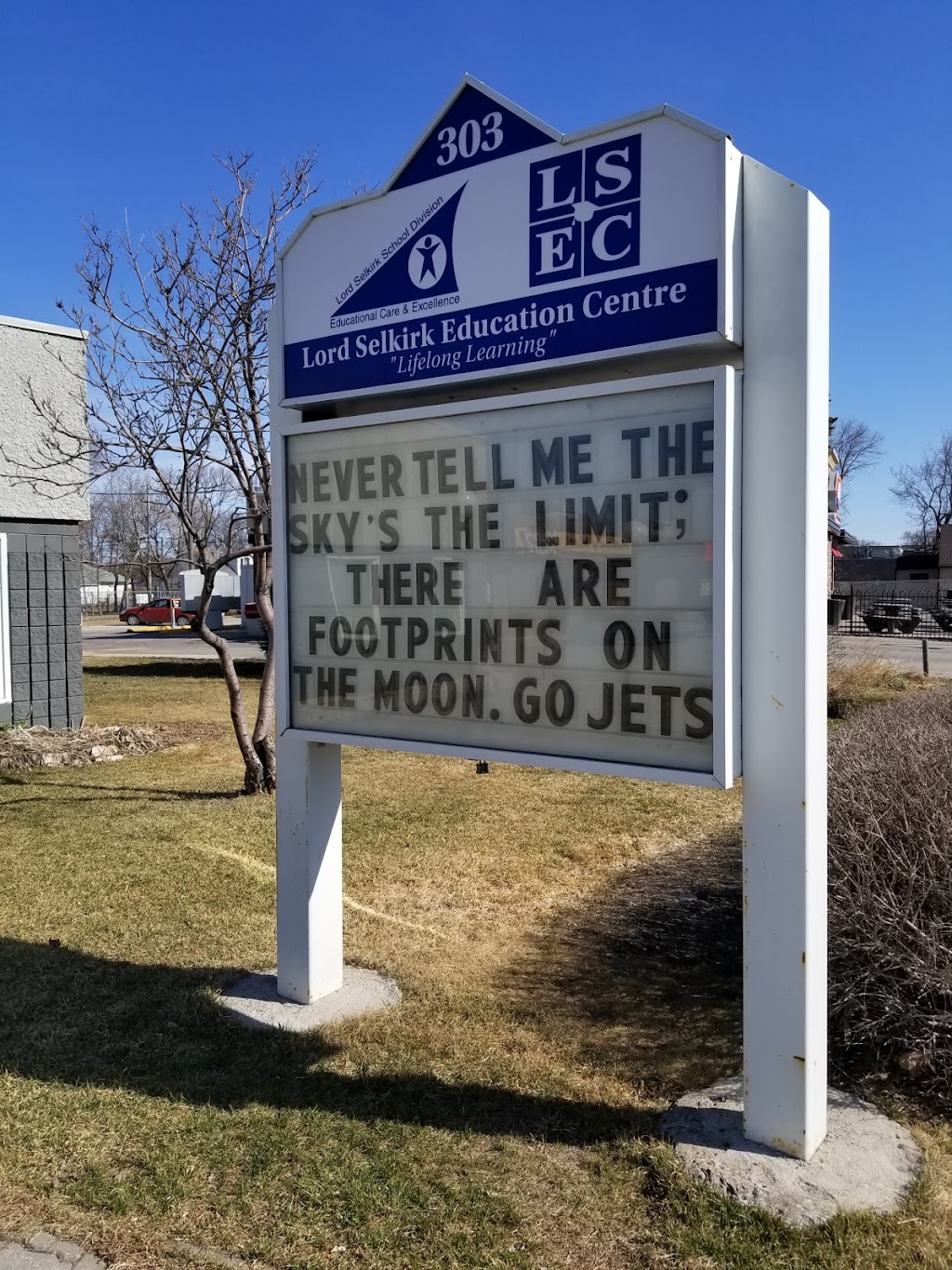 Lord Selkirk Education Centre | 303 Main St, Selkirk, MB R1A 1S7, Canada | Phone: (204) 482-2121