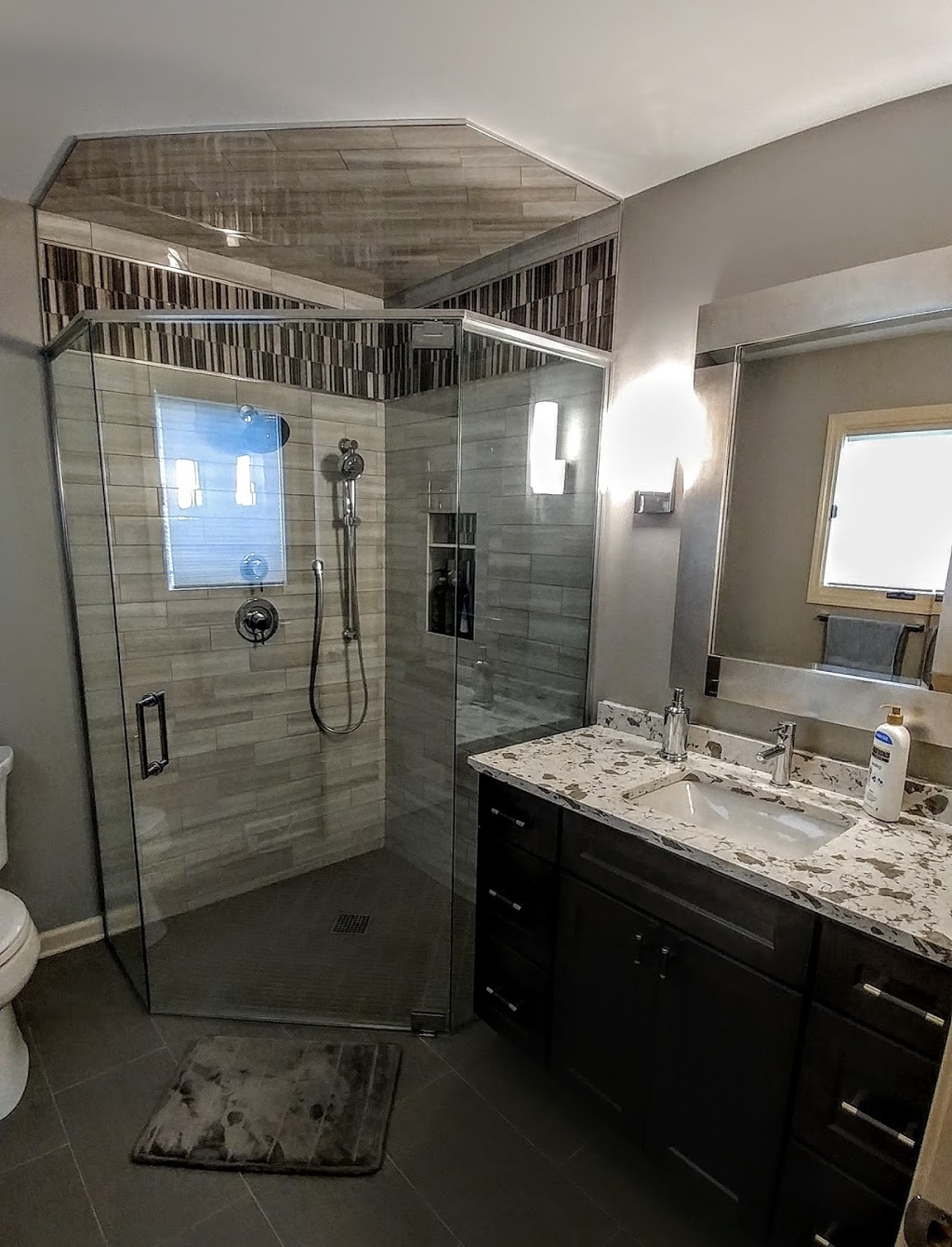 Tova Kitchen and Bath Remodeling | 960 Parkhurst Blvd, Tonawanda, NY 14150, USA | Phone: (716) 345-0186