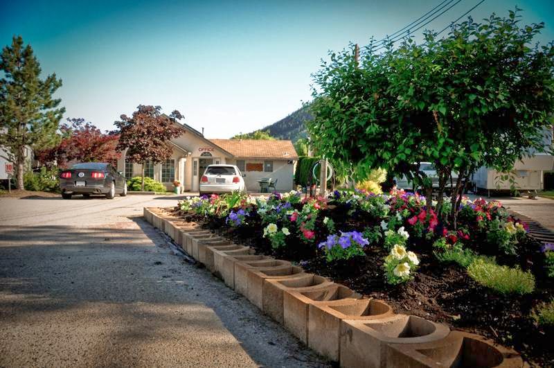 Turtle Lodges Resort LTD. | 7841 Okanagan Hwy, Kelowna, BC V4V 1E7, Canada | Phone: (778) 480-5588
