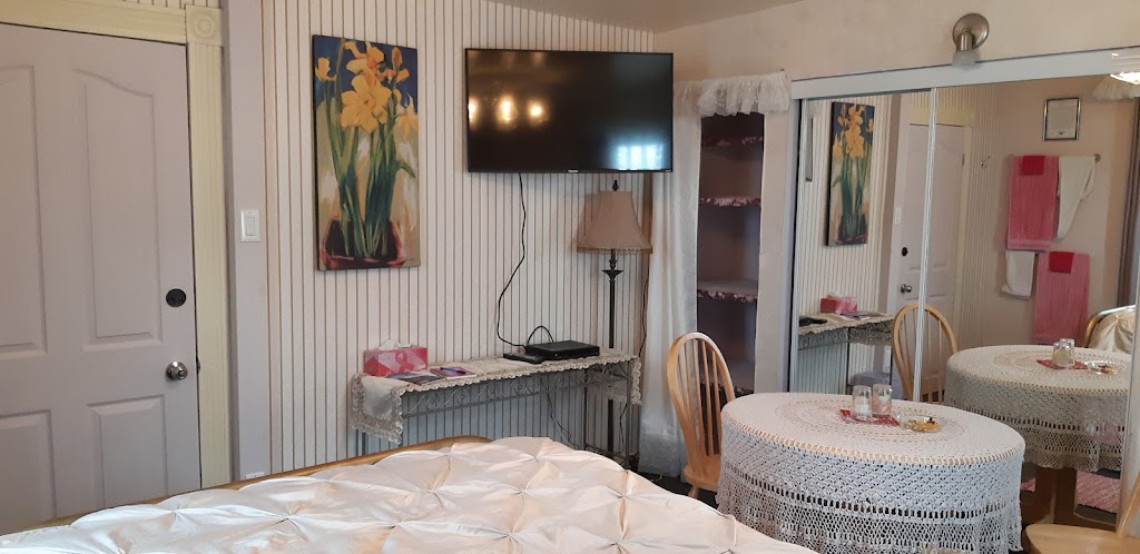 Gîte Terre de paix & Bôme la patate | 151 Rue Principale, Albanel, QC G8M 3J3, Canada | Phone: (418) 321-2071