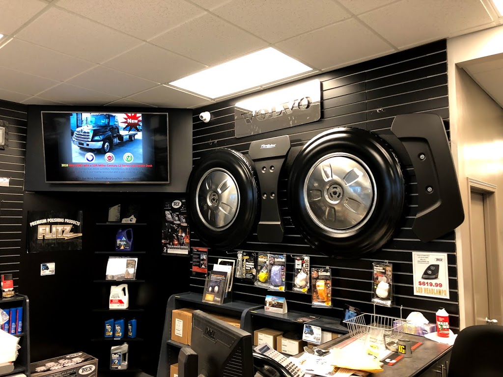 Beaver Truck Centre | 33 Oak Point Hwy, Winnipeg, MB R2R 0T8, Canada | Phone: (204) 632-9100