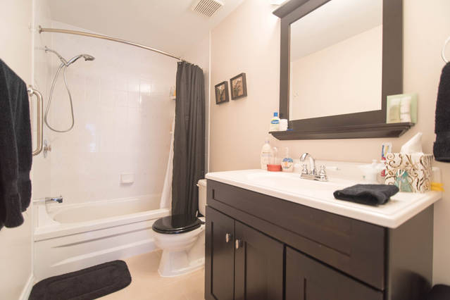 Spoiled Rotten Bed & Breakfast | 1403 Shawinigan St, Orléans, ON K4A 2L9, Canada | Phone: (613) 406-6395