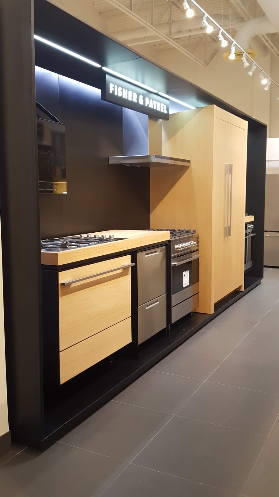 Appliance Canada | 600 Wharncliffe Rd S, London, ON N6J 2N4, Canada | Phone: (519) 457-0404