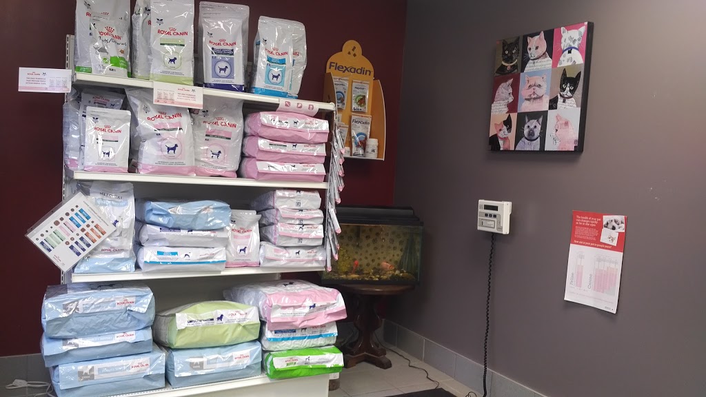 Harris Animal Hospital | 747 Pavey St, Woodstock, ON N4S 2L7, Canada | Phone: (519) 537-6512
