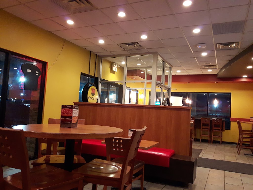 Pizza Hut | 354 Albert St N, Regina, SK S4R 3C1, Canada | Phone: (306) 791-3035