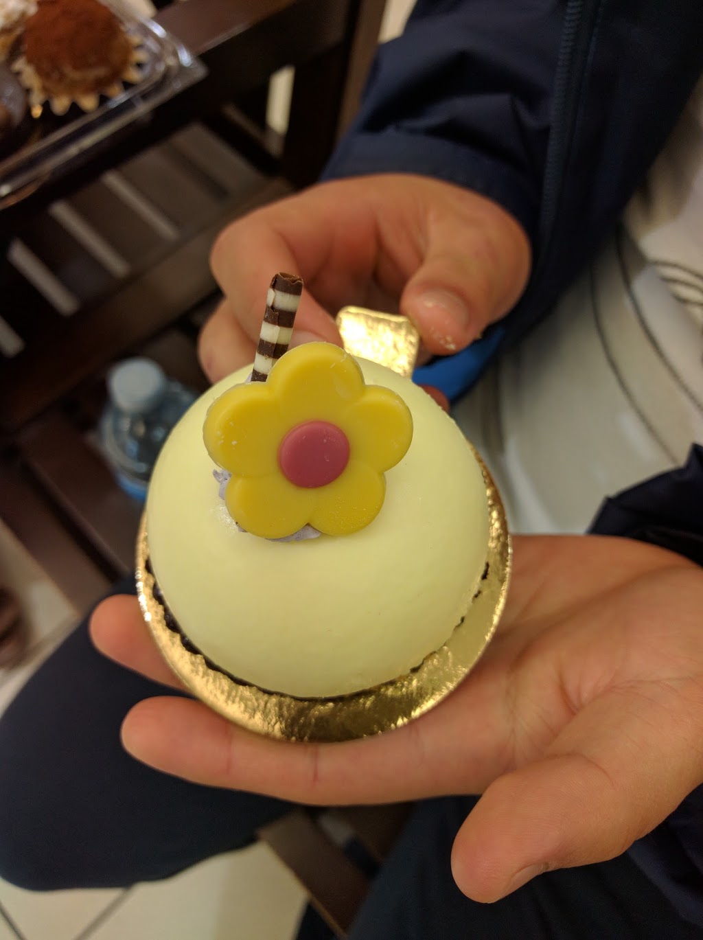 Orchid Pastry | 6219 Centre St NW, Calgary, AB T2K 0V2, Canada | Phone: (403) 457-5757