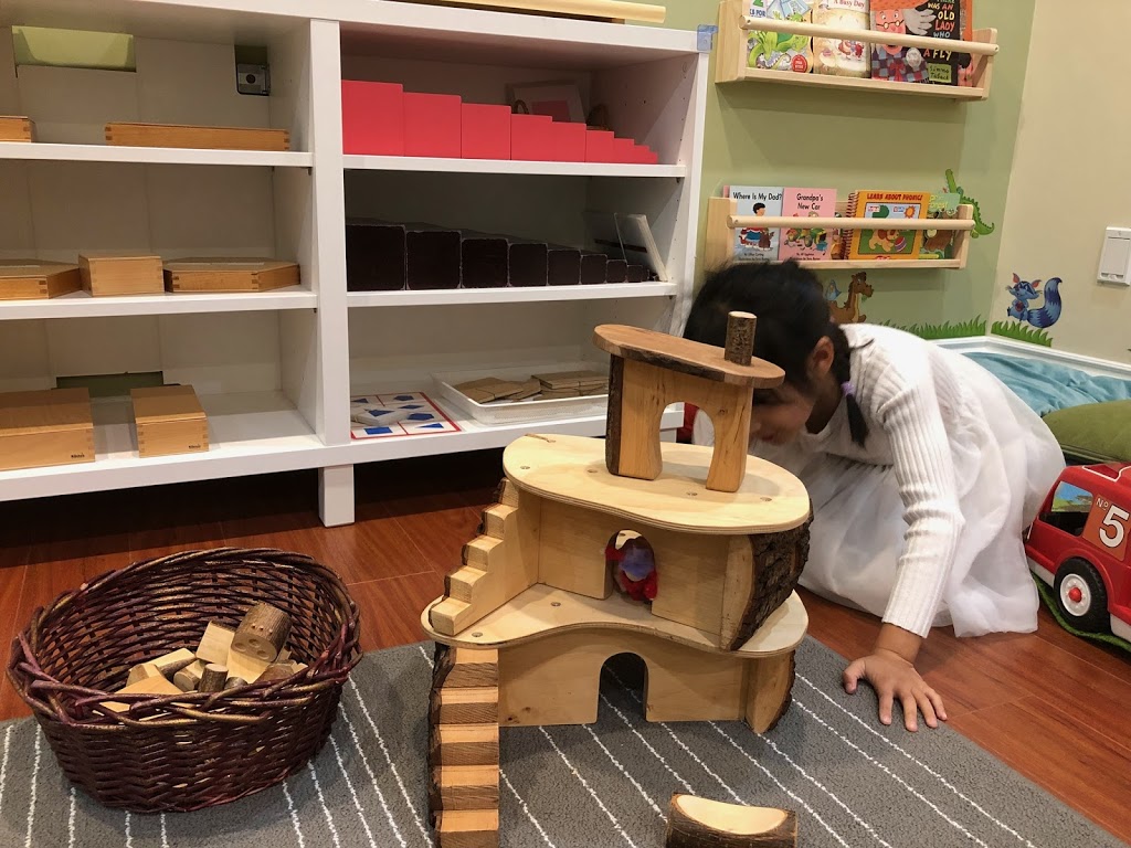 Caterpillar Montessori Daycare | 599 Chapman Ave, Coquitlam, BC V3J 4A2, Canada | Phone: (604) 936-0718