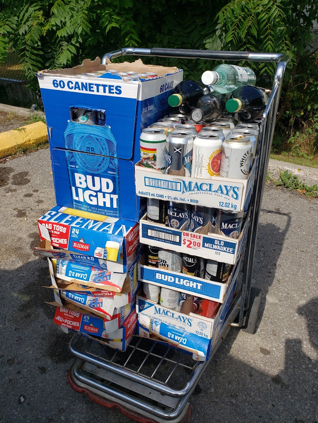 Beer Store 4706 | 80 Centre St, Campbellford, ON K0L 1L0, Canada | Phone: (705) 653-1220