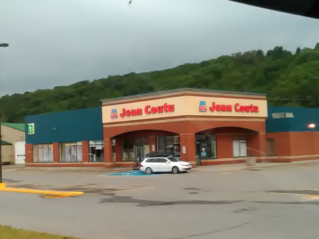 PJC Jean Coutu | 10459 Boulevard Sainte-Anne, Sainte-Anne-de-Beaupré, QC G0A 3C0, Canada | Phone: (418) 827-3714